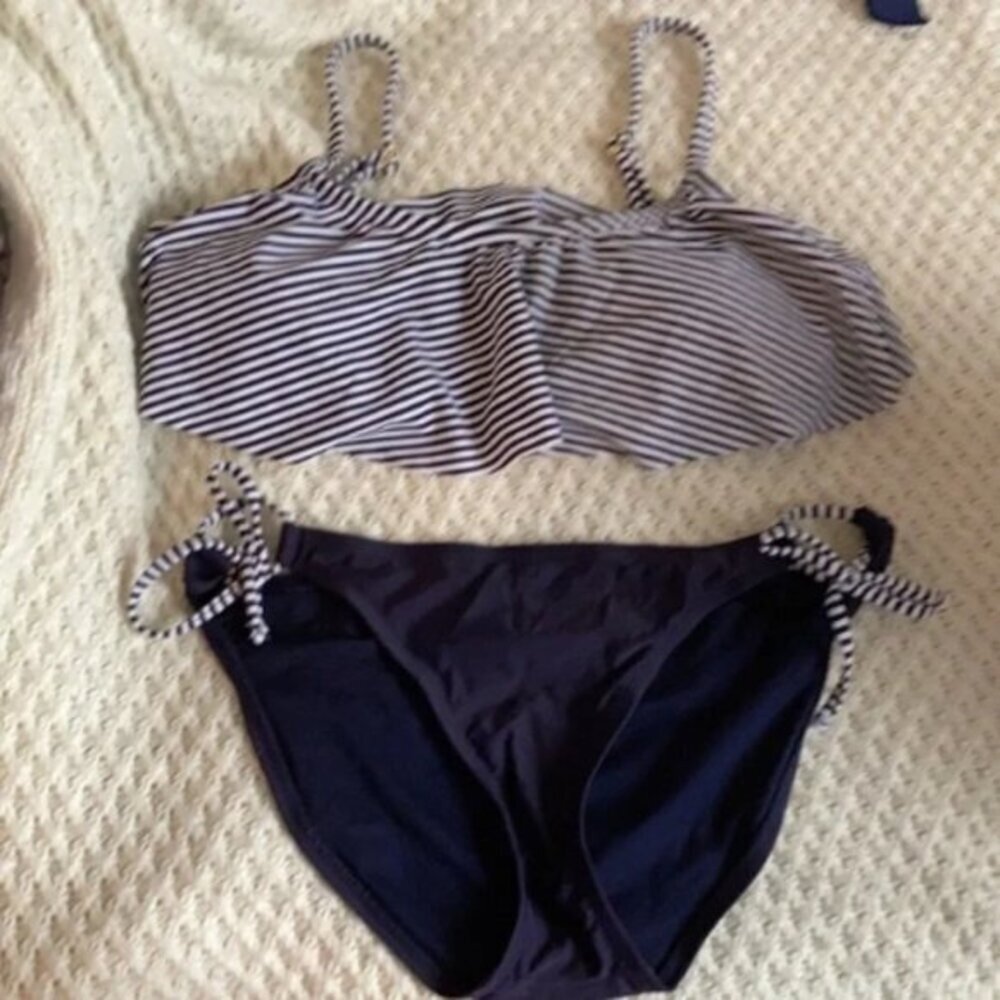 Xhilaration Navy and White Two Piece Ruffle Swimsuit with Stripes Size Large